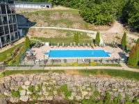 大尼安瓜的船泊位、三個泳池、高爾夫、奧扎克圓形劇場及壯觀湖景 拉塞爾住宿飯店