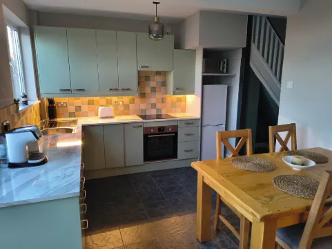 Parkdale-2 Bedroom House in Sheldon Birmingham Hotels in Marston Green
