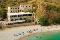 Lalloudes Hotel Mani - Homestays