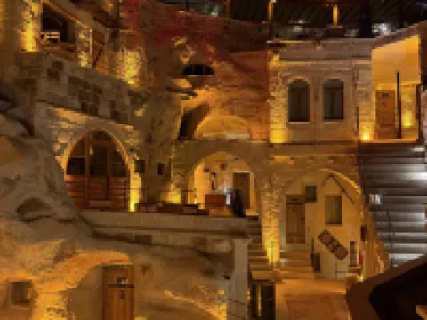 My Cave Suites Hotels in Nar