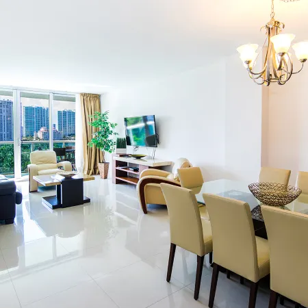 Ocean Reserve 818
