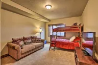 Luxurious Fraser Townhome w/ Private Hot Tub! - Homestays