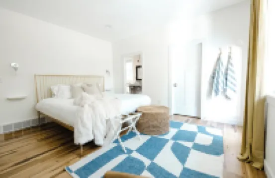 Private Wooded Retreat w/ Hot Tub & Fireplace - Walk to Coffee, Near Sister Bay