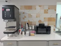 Days Inn & Suites by Wyndham Bossier City Ξενοδοχεία στην πόλη Bossier Parish