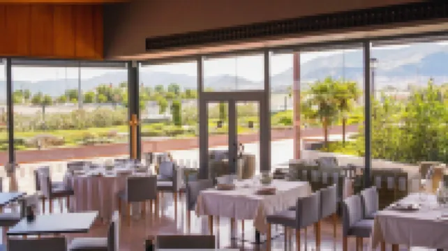 Ho Ciudad de Jaén by Olivencia