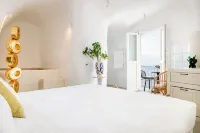 Casa Sunsha Hybrid Retreat Santorini