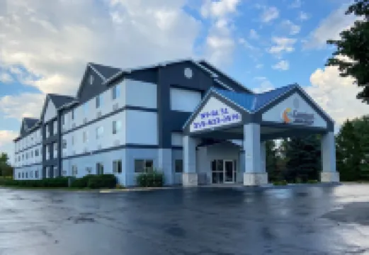 Comfort Inn & Suites Liverpool - Syracuse Hotels in Clay