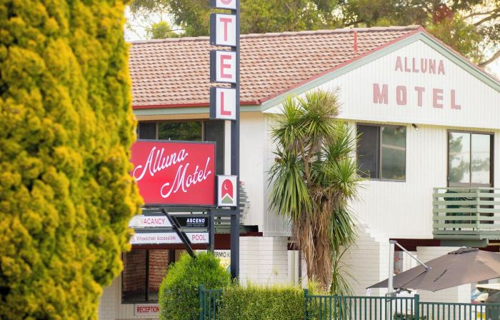 Alluna Motel