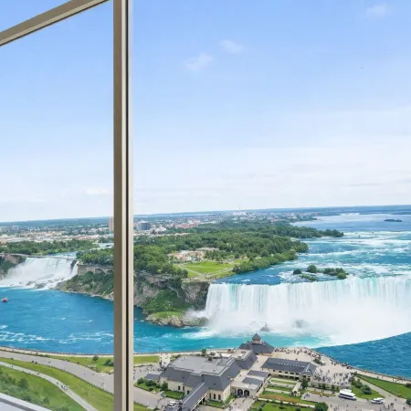 Tower Hotel at Fallsview