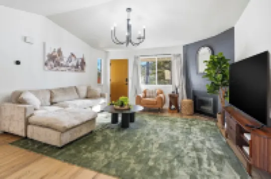 Yosemite Getaway! Stylish 2Br Near South Gate