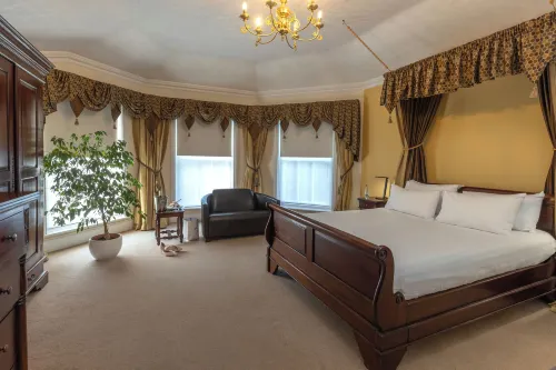 Best Western Claydon Hotel - parking