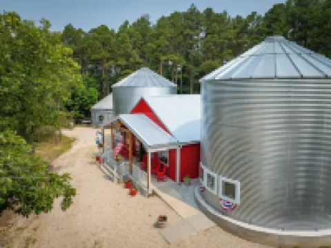 Hermann Grain Bins BNB Hotels in Gasconade County