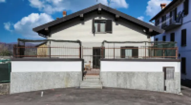 Panoramic Dream House