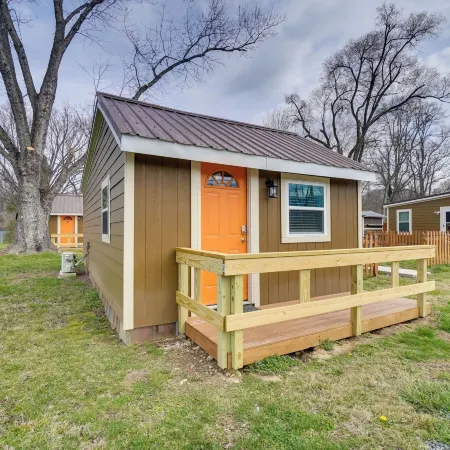 Explore Cades Cove & Smoky Mtns! Restored Cabin