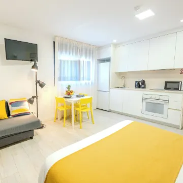 Castell Beach Aparthotel