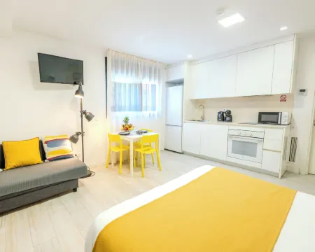 Castell Beach Aparthotel Hotels in Castelldefels