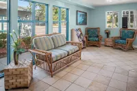 Morro Shores Inn and Suites