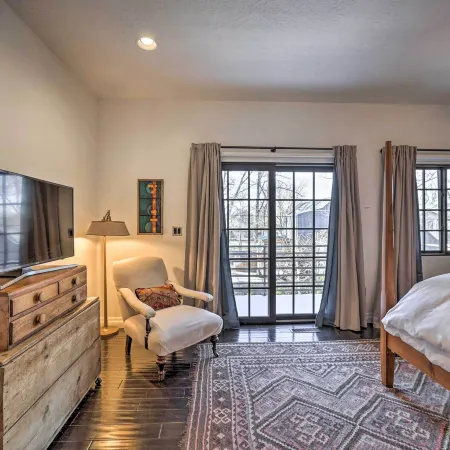 Custom Home < 2 Mi to Downtown Boise