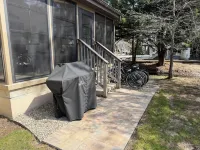 Welcome to Sea Glass Cottage, Walk, Bike, or Trolley to the Beach!