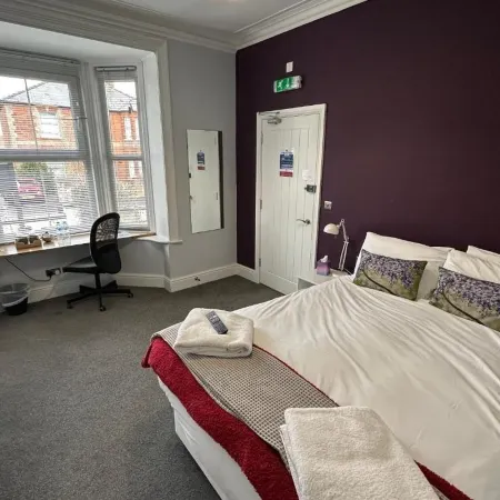 Arlan House, Central Basingstoke Hotel