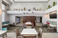 Hampton Inn & Suites Lincoln Northeast/I-80