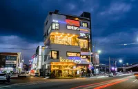 Wando Hotel Corner Residence