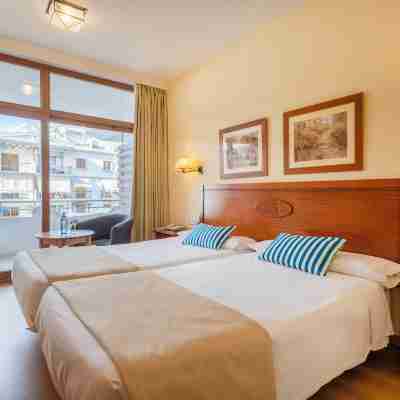 Leonardo Hotel Torremolinos Rooms