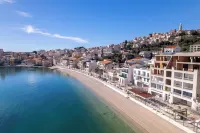 Wind Rose Apartments-Beachfront - Homestays