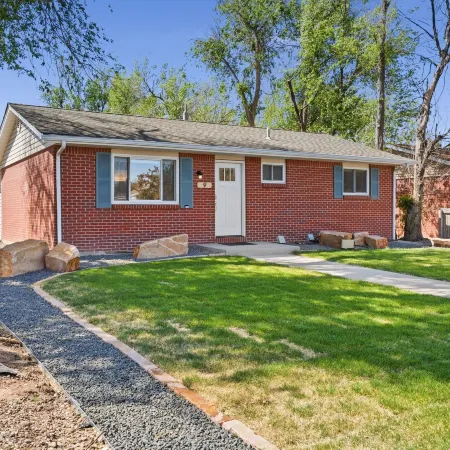 Oak Haus Group Stay w/ Fenced Yard & Game Room