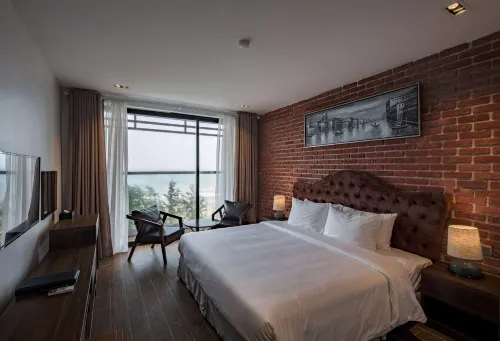 The Marron Hotel - 3-Star