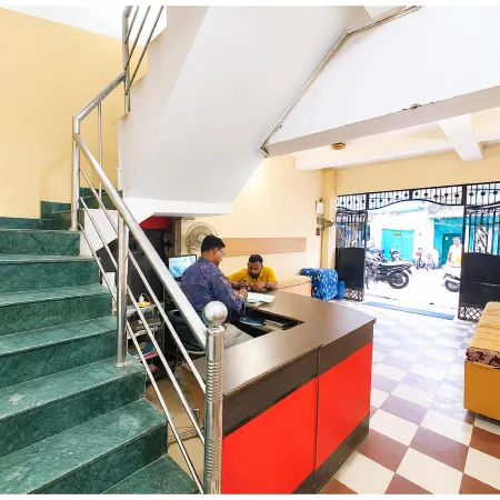 Goroomgo Star Lodge Puri