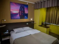 Smart Hotel - ที่มีสระว่ายน้ำ
