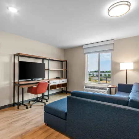 Everhome Suites Panama City Beach - 30A