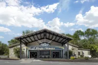 Best Western Plus Revere Inn  Suites - parking