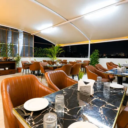 Zip by Spree Hotels Silvassa Indore - Vijay Nagar