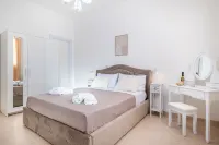 Deva Room