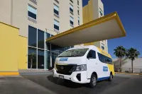 墨西卡利萬豪城市快捷飯店 - 停車場