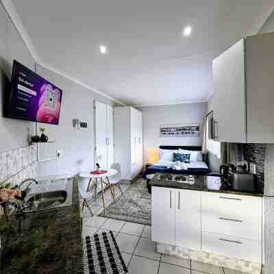 Signature suite stay Others