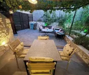 Laylandi Belle Alali Batroun With Tub - 3-Star