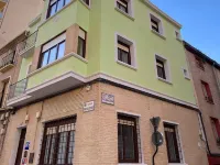 Grampy Boutique Hostal - Zaragoza Centro Hotels near Central Market