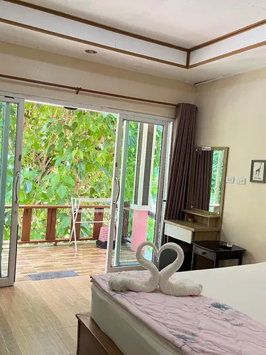 รูปภาพของบ้านสวนเรไร คีรีวง รีสอร์ท
