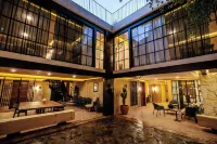 7 Casa Laurel Hotel Boutique - 4-Star
