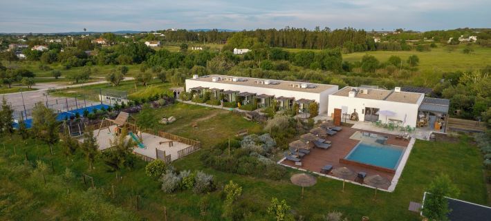 Quinta da Amendoeira - the Farmhouse โรงแรมในแอวูรา