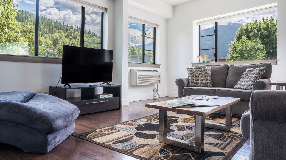 Selkirk Snug by Revelstoke Vacations