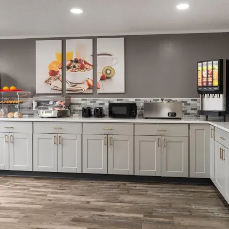 Super 8 by Wyndham Great Falls City Center