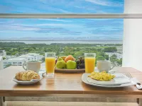 Cartagena Beach Resort Cerca Al Aereopuerto Hotels near Crespo