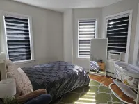 Stylish & Cozy Boston Retreat Near Train Station, Parks & Cafés - Bungalows
