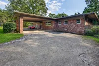 Sprawling 5br Oasis Near Fsu & Trails 5 Bedroom Home - Homestays