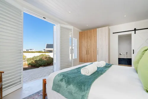 Waterbird Coastal Retreat - Homestays