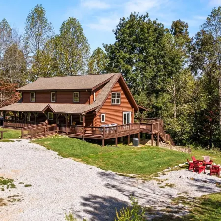 Luxury 8BR Mountain Lodge Hot Tub Fire Pit